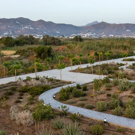 Isalos With Private Pool, Sleeps 4