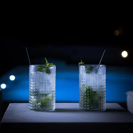 Isalos With Private Pool, Sleeps 4 Willa *