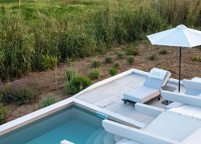 Isalos With Private Pool, Sleeps 4 *