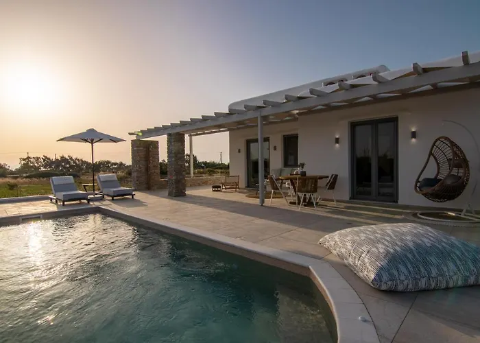 Isalos With Private Pool, Sleeps 4 * Naxos City