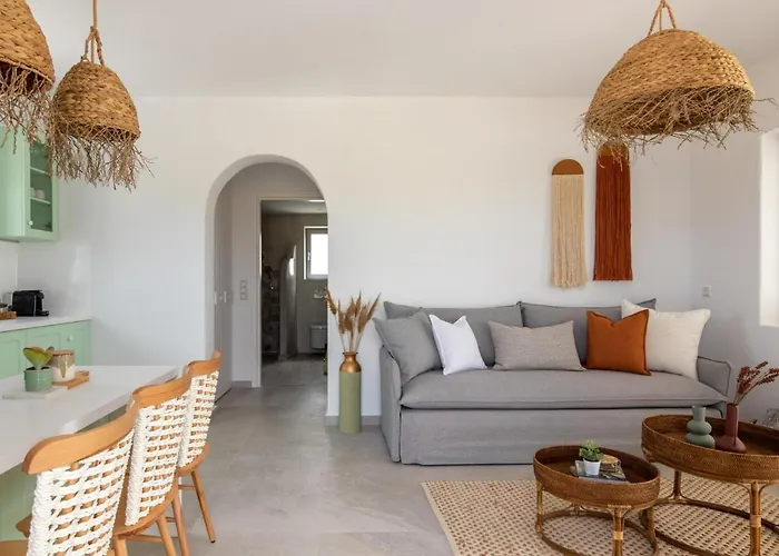 Willa Isalos With Private Pool, Sleeps 4 Naxos City