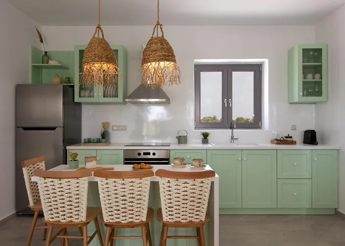 Isalos With Private Pool, Sleeps 4 *