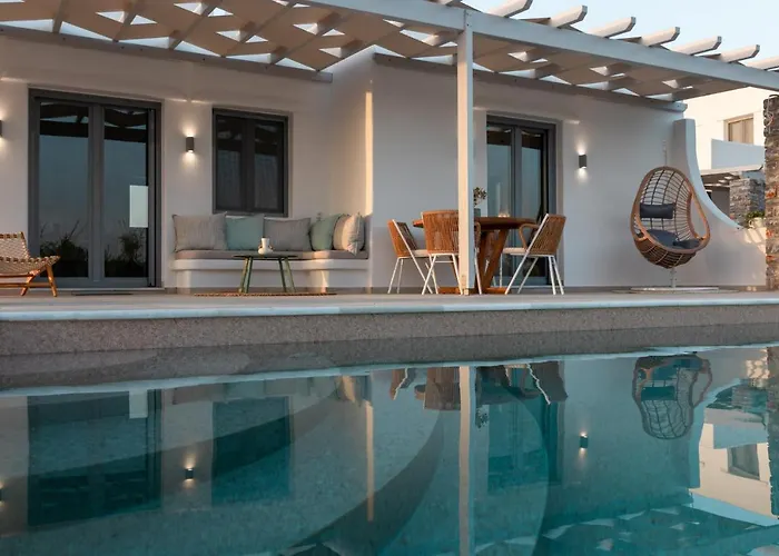 Isalos With Private Pool, Sleeps 4 Willa Naxos City