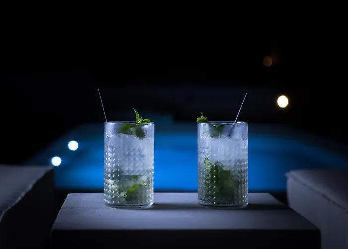 Isalos With Private Pool, Sleeps 4 Willa *