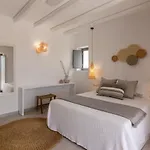 וילה Isalos With Private Pool, Sleeps 4