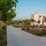 Isalos With Private Pool, Sleeps 4 וילה Naxos City