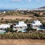 Isalos With Private Pool, Sleeps 4 וילה
