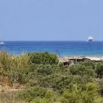 Isalos With Private Pool, Sleeps 4 וילה Naxos City