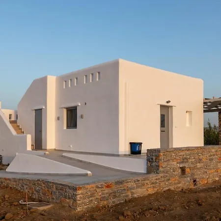 Βίλα Isalos With Private Pool, Sleeps 4 Naxos City