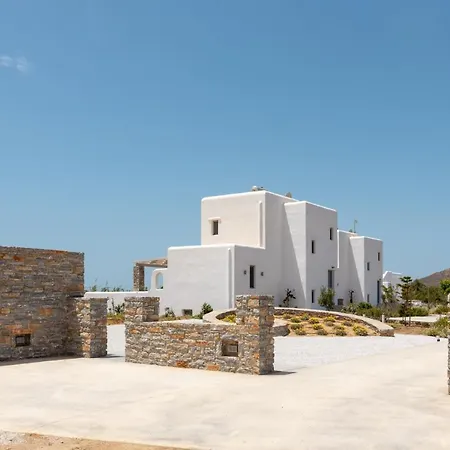 Villa Isalos With Private Pool, Sleeps 4 Naxos City