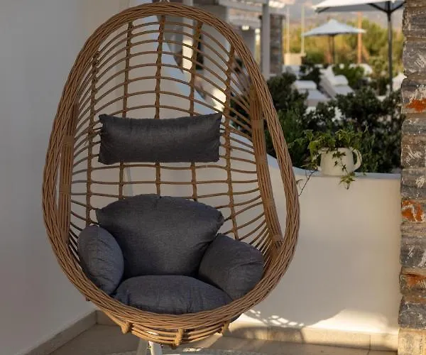 Isalos With Private Pool, Sleeps 4